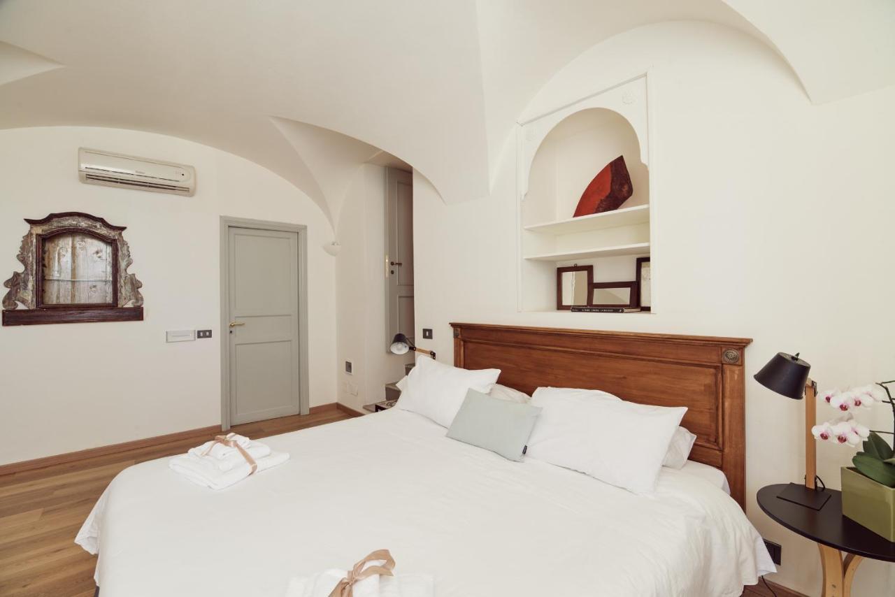 L' Hotellerie Easy Suites Palermo Exterior photo