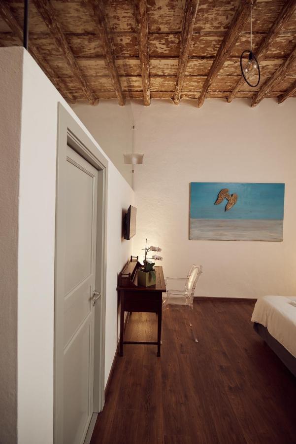 L' Hotellerie Easy Suites Palermo Exterior photo