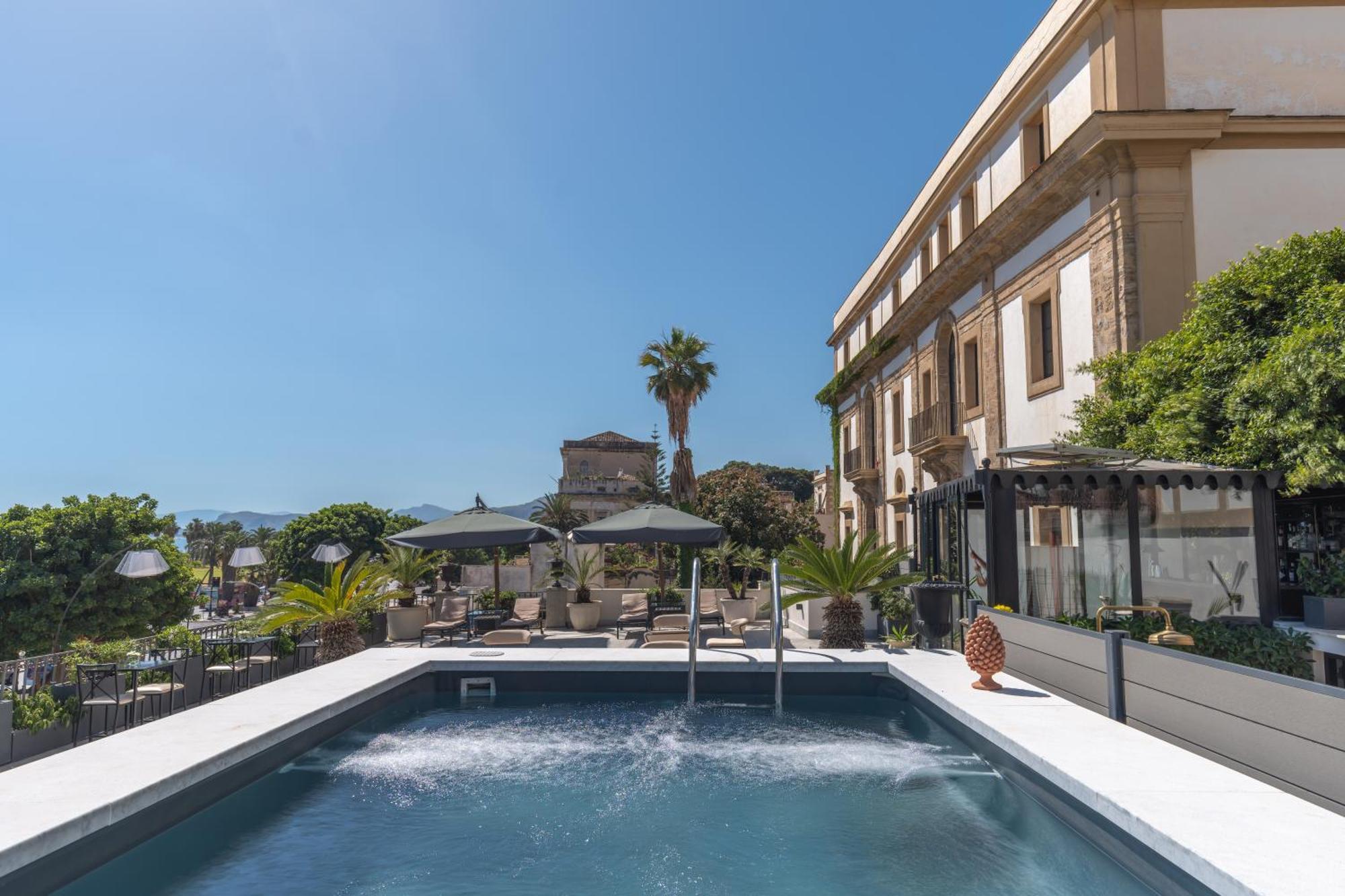 L' Hotellerie Easy Suites Palermo Exterior photo
